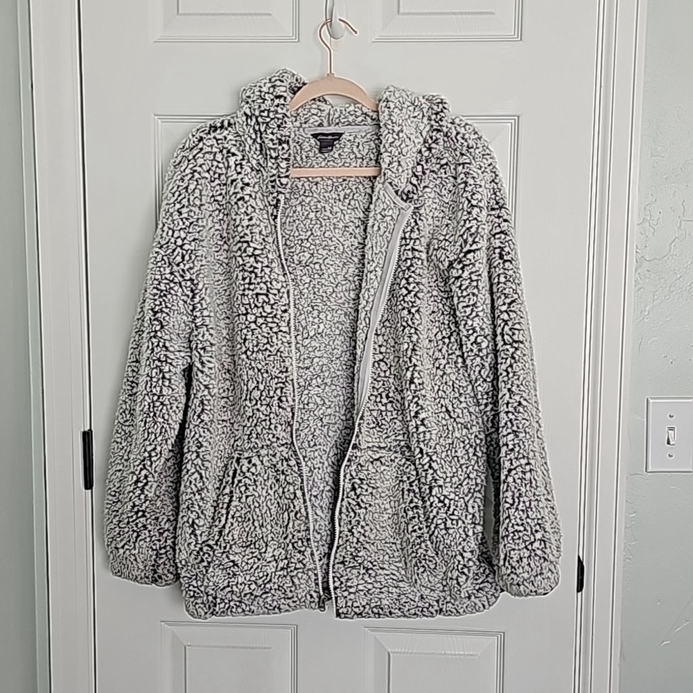 Eddie Bauer Ultrasoft & Ultra Plush Zip Fleece. Size medium